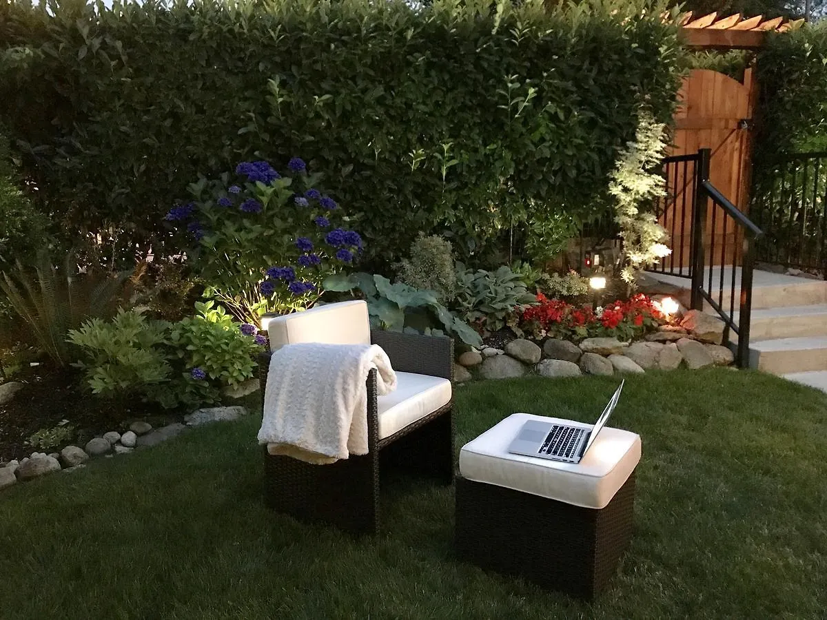 Bay View House Bed & Breakfast Vancouver